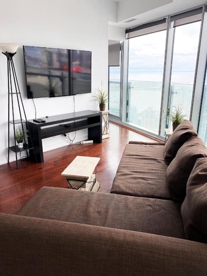 Ihost Suites Ice Condo โตรอนโต ภายนอก รูปภาพ