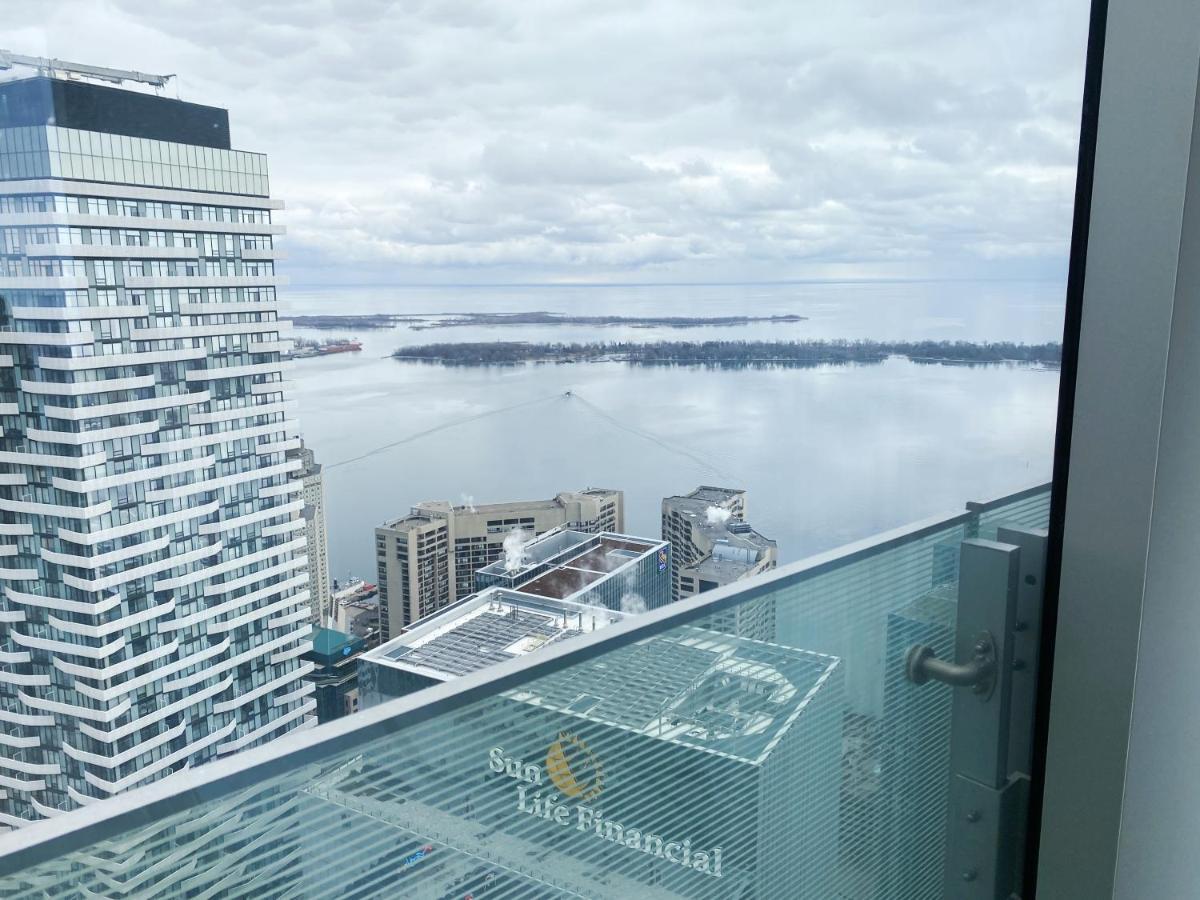 Ihost Suites Ice Condo โตรอนโต ภายนอก รูปภาพ