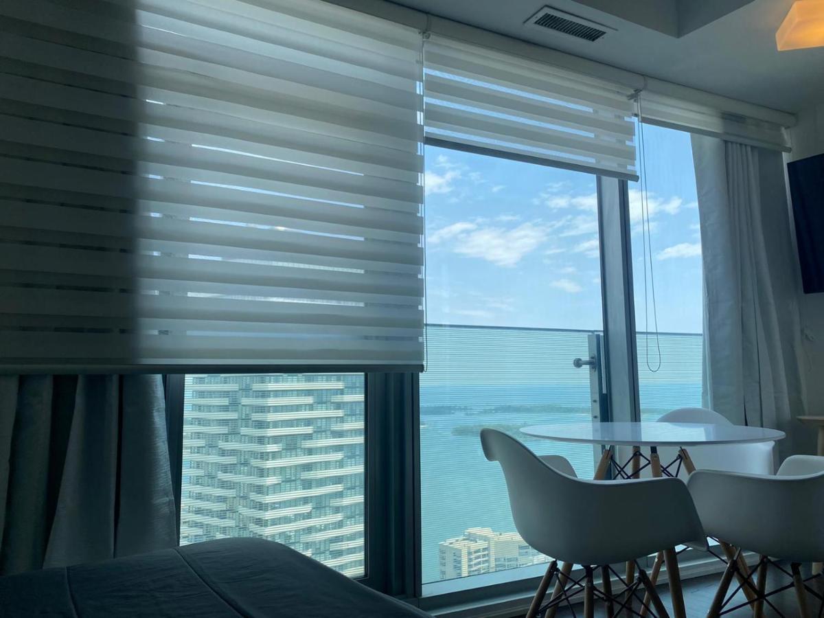 Ihost Suites Ice Condo โตรอนโต ภายนอก รูปภาพ