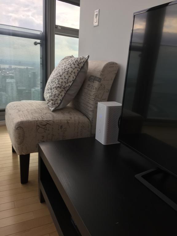 Ihost Suites Ice Condo โตรอนโต ภายนอก รูปภาพ